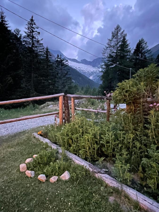 Hotel Gembro Chiesa in Valmalenco Εξωτερικό φωτογραφία