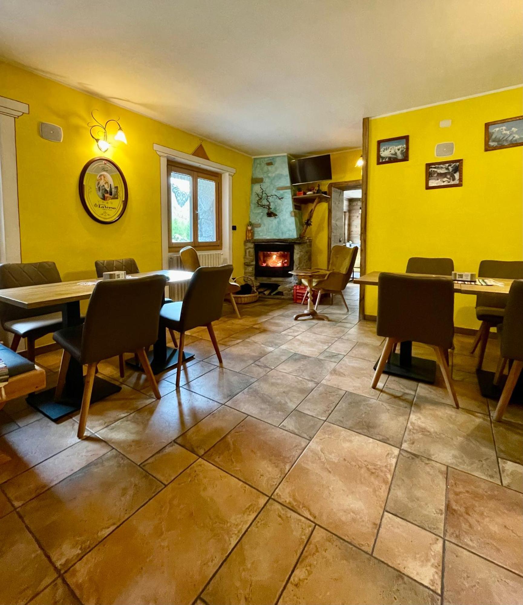 Hotel Gembro Chiesa in Valmalenco Εξωτερικό φωτογραφία